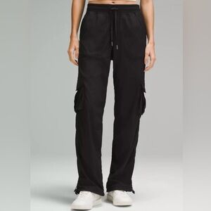 Lululemon Dance Studio Relaxed-Fit Cargo Jogger Black L